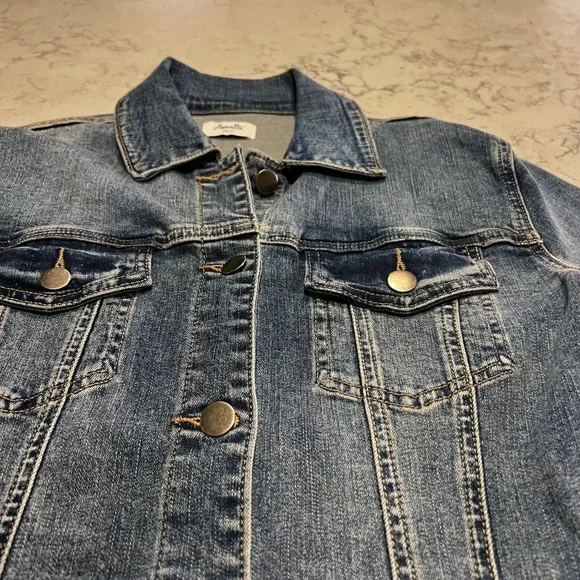 NWOT Amalli Talli Women's Denim Jacket Classic Blue Jean Jacket Size S Tall - Picture 3 of 8